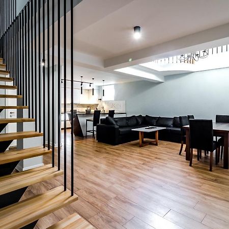 Modern Apartment In Old Тбілісі Екстер'єр фото