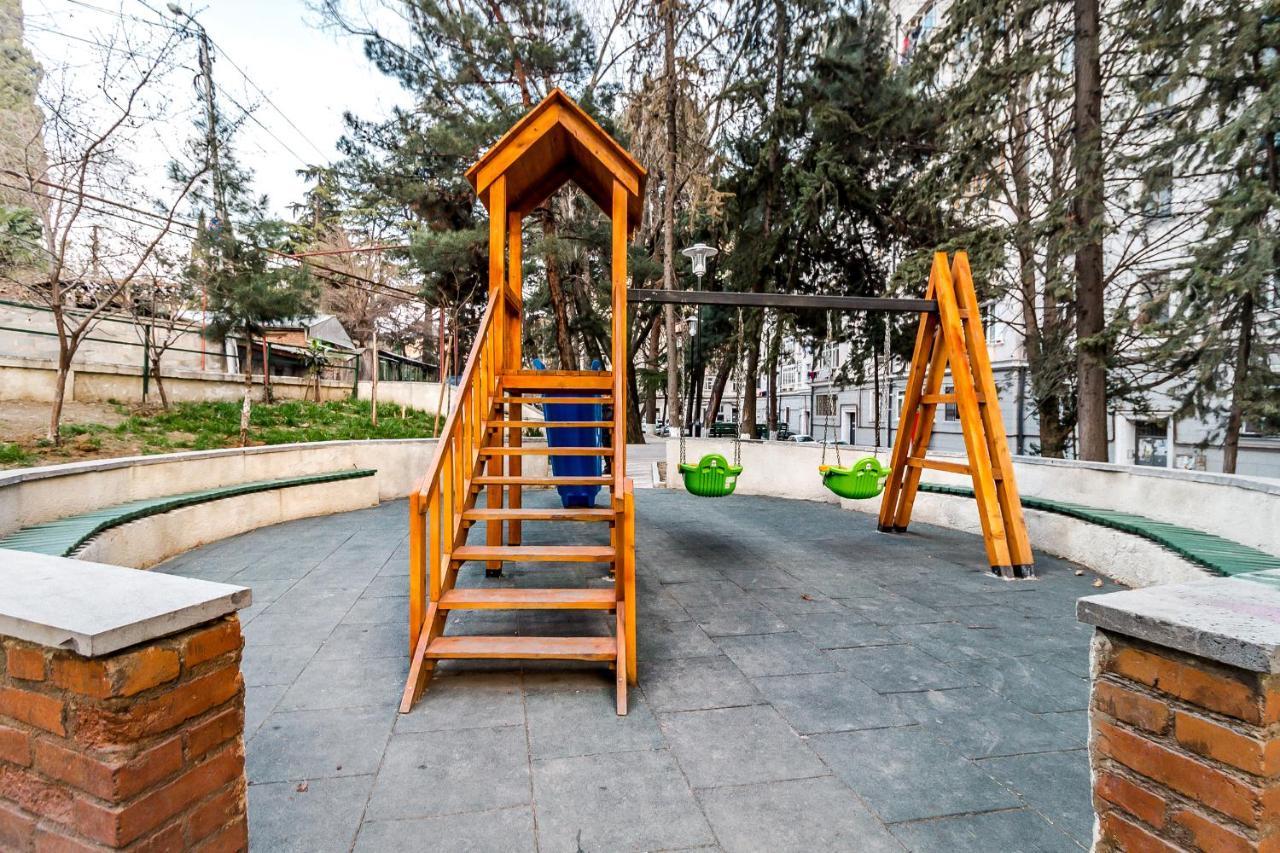 Modern Apartment In Old Тбілісі Екстер'єр фото